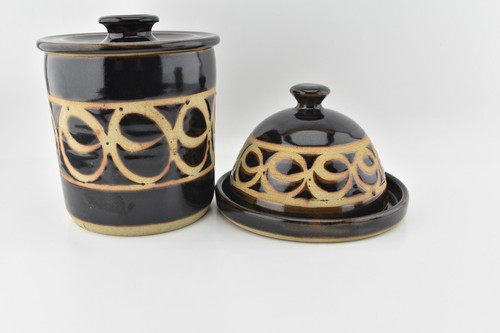 VTG Peter Turner Coggeshall Studio Pottery Cheese Dome, Jar & Jug Matched Set - Picture 14 of 23
