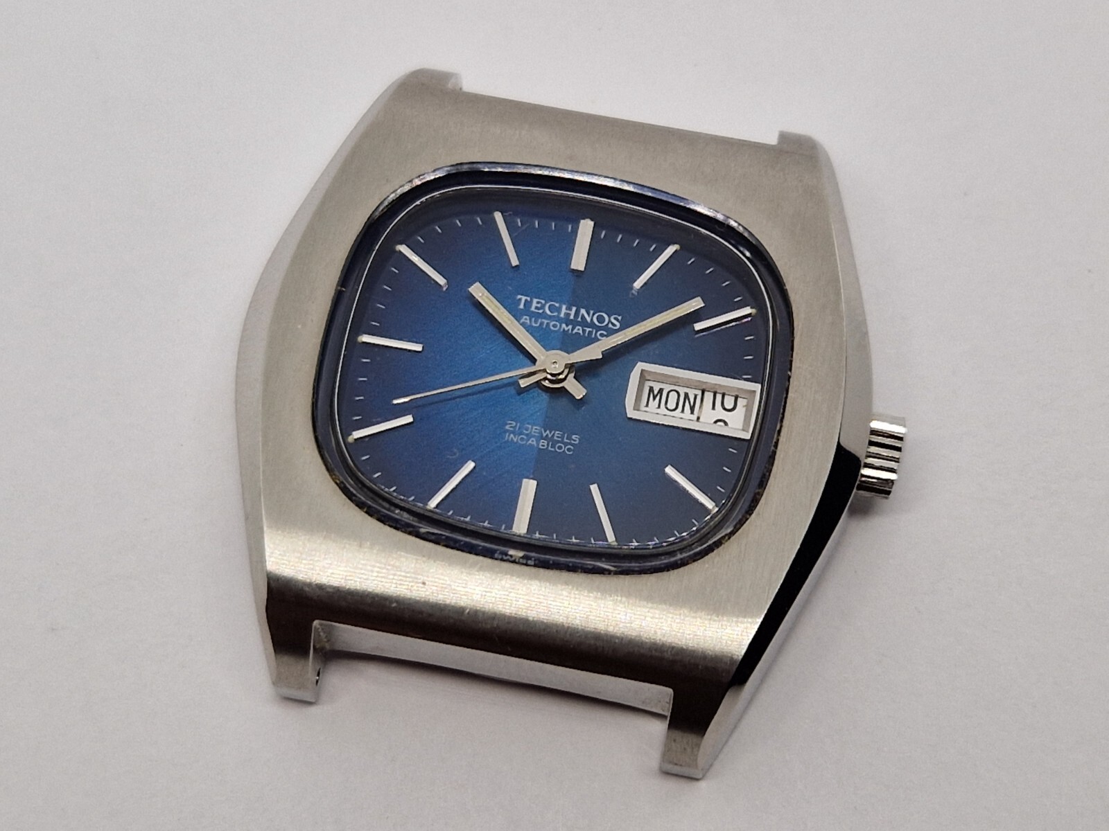 Vintage Technos automatic TV case day date unisex watch for collectors