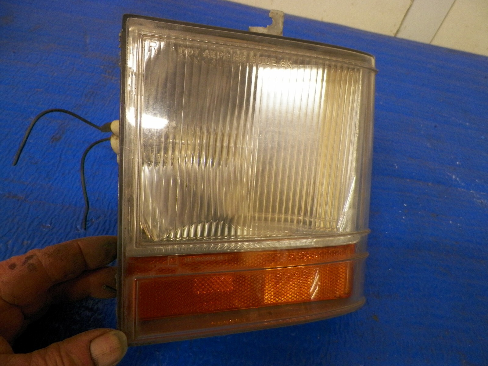 19801985 Cadillac Seville RH cornering light lamp eBay