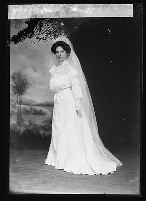 Photo:Fernald, Mrs. L.S.