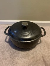 Vtg Lodge 6 Qt Enameled Cast Iron Dutch Oven w/ Lid