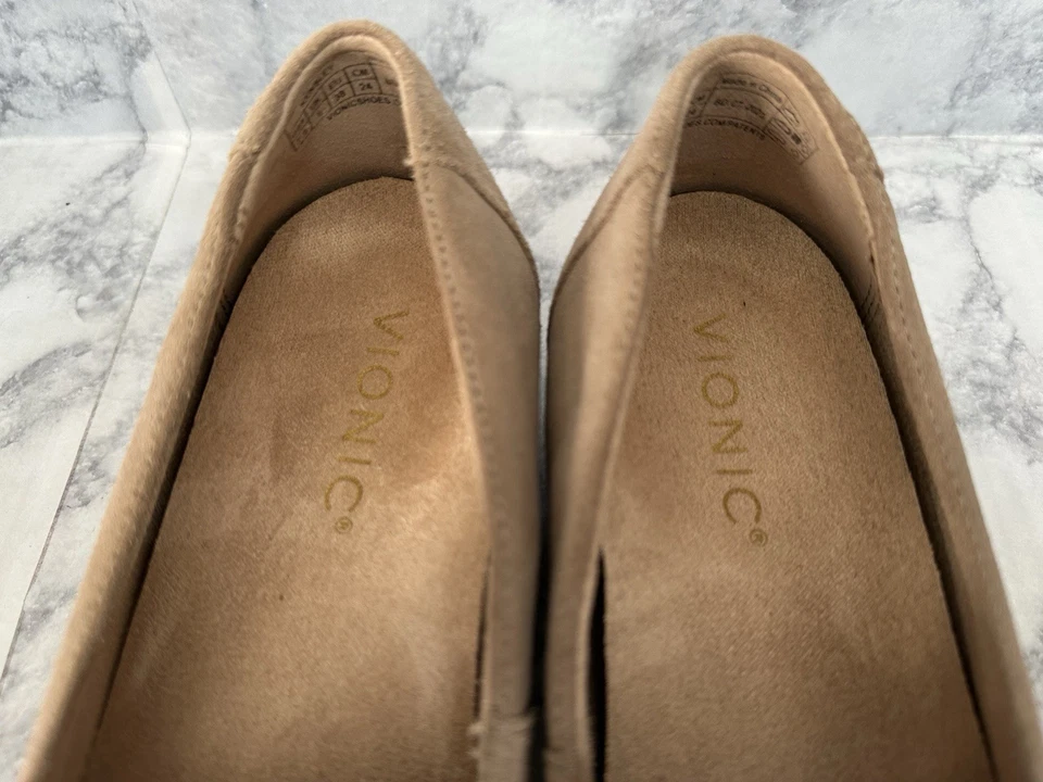 Vionic Kensley Tan Suede Leather Loafers sz 7.5 Lightweight Slipon Rubber Sole - Image 3 of 4