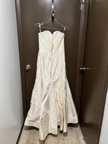 Size 12 Martina Liana Ivory 100% Silk Mermaid Wedding Dress Strapped/ Strapless - Picture 2 of 10