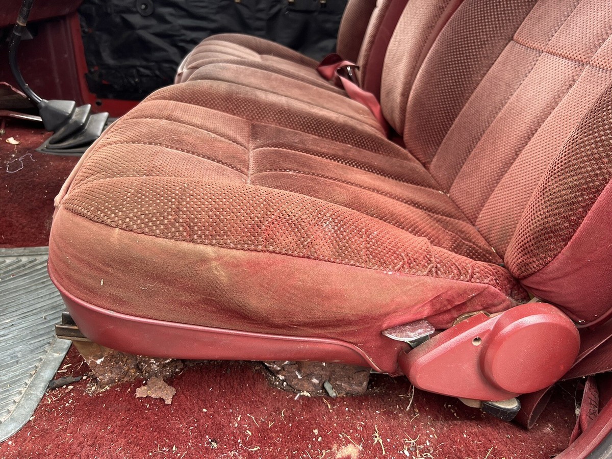 1983-1988 Ford Ranger Extend Cab Split Bench Seat And Console Red
