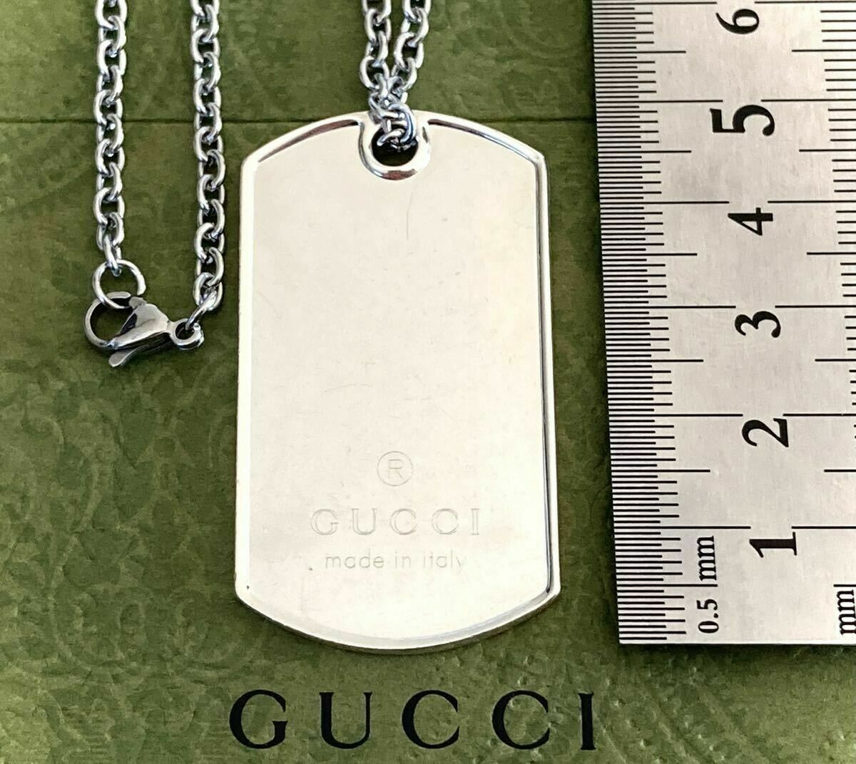 Secondhand Gucci Dog Tag Chain Plate Necklace Silver 925 Secondhand Gucci Dog Tag Chain Plate Necklace Silver 925
