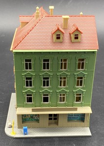 pola n scale buildings
