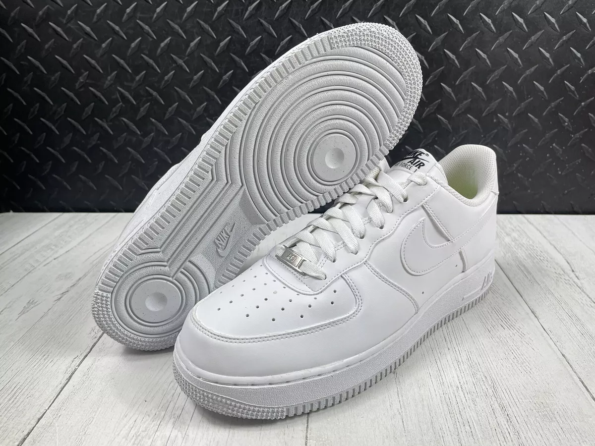 Nike Air Force 1 '07 Sneaker in White - Size 12