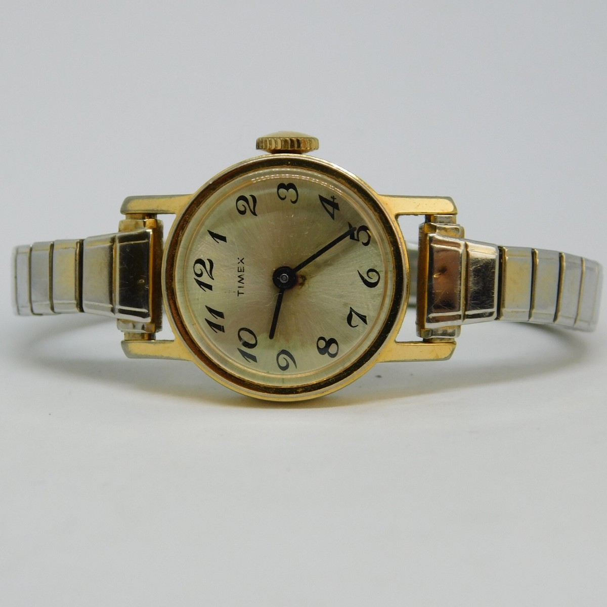 Vintage Timex Two-Tone Wind-up Analog Women display picture 3