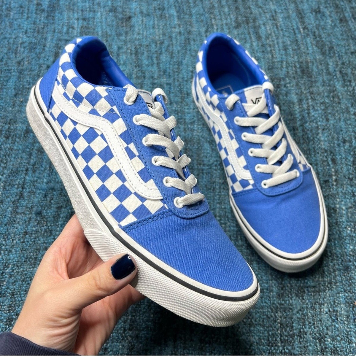Vans Ward Lace Up Checkerboard Sneakers in Nebulas Blue  display picture 1