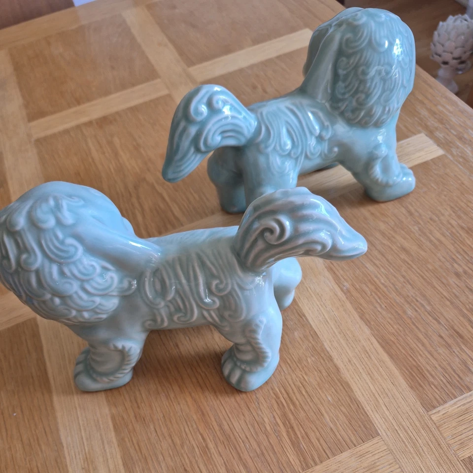 PAIR OF PORCELAIN FOO DOGS LIONS VINTAGE ANTIQUE LIGHT GREEN EXC - Image 3 of 4