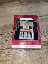 1998 Hallmark Keepsake Nostalgic Houses and Shops Grocery Store  #15 in Series
