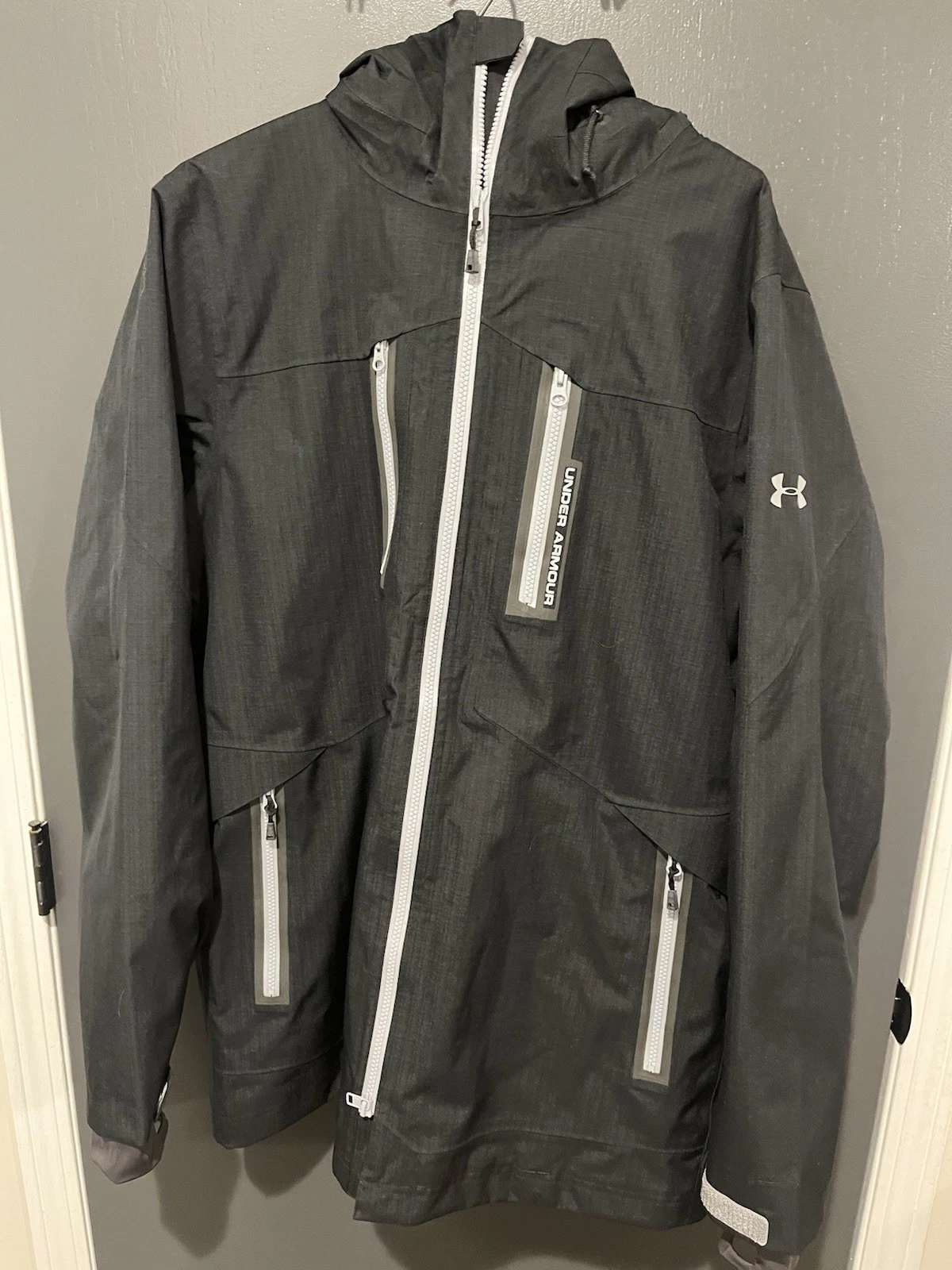Under Armour Men’s LG Black Storm Gear Hooded Jacket Water Resistant Lined