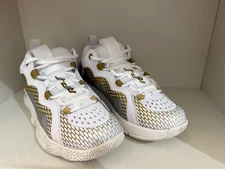 New in Box RIP-IT Women's Future Volleyball Shoe White/Gold Size 6.5 US