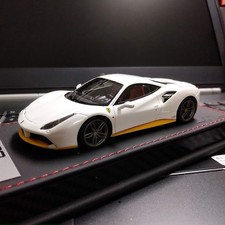 1 43 MR Ferrari 488GTB Limited to 7 units S N 01