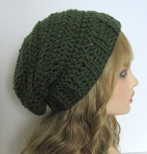 SLOUCHY BEANIE HAT RIBBED MEDIUM GREEN  TEXTURED EDGE ACRYLIC HANDMADE CROCHET