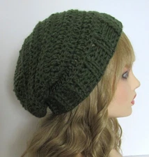 SLOUCHY BEANIE HAT RIBBED MEDIUM GREEN   TEXTURED EDGE ACRYLIC HANDMADE CROCHET