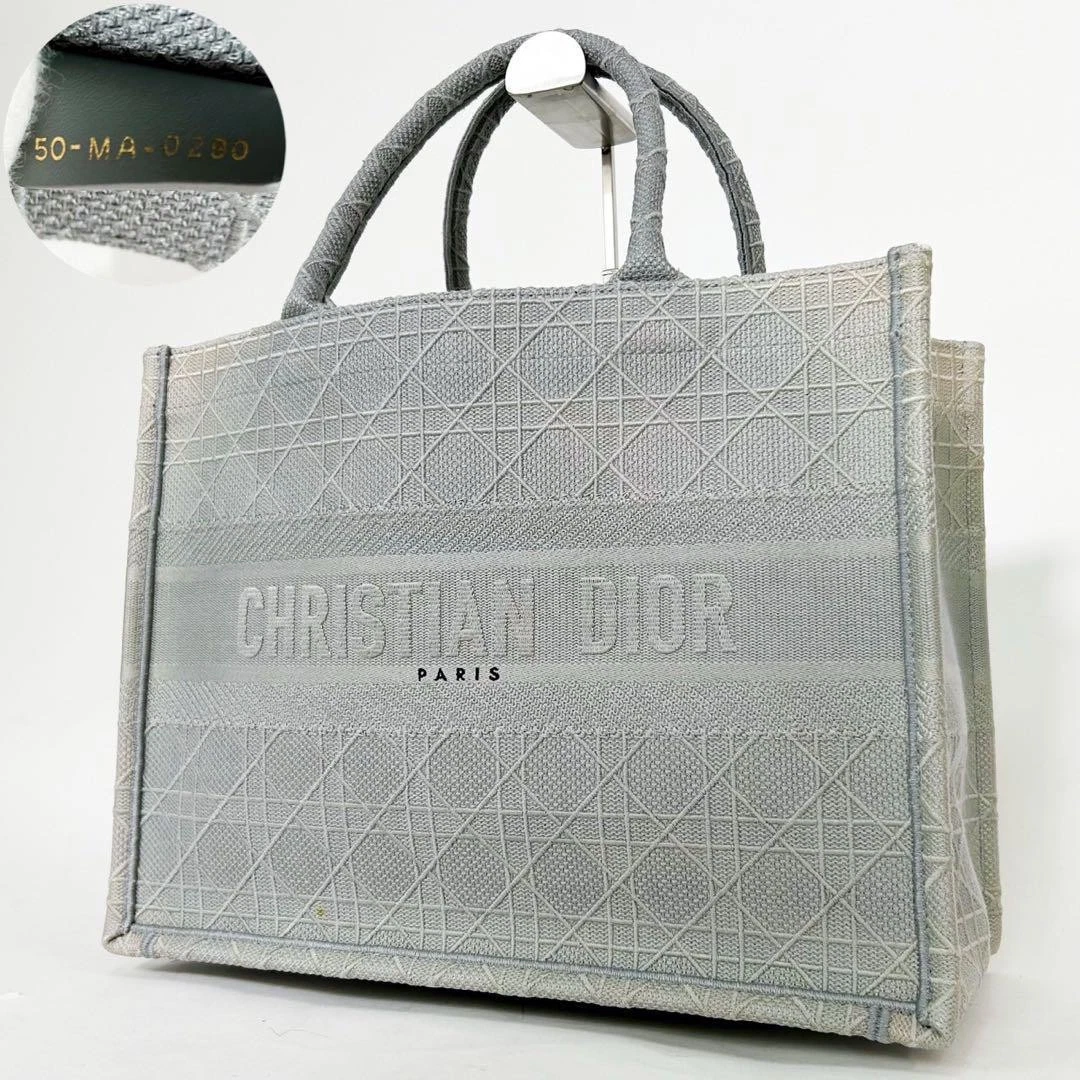 Grand sac à main cabas Dior Book Tote toile grise apprécié