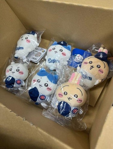 Complete Set of 6 Chiikawa Hachiware Usagi MLB TOKYO 2025 Dodgers Cubs Plush Toy - Picture 2 of 17