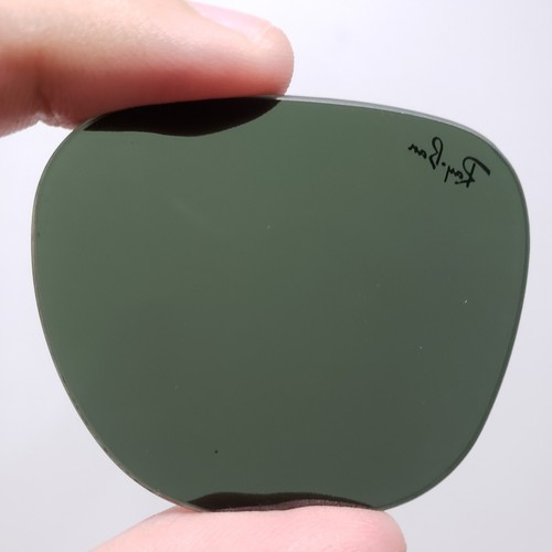 Authentic Lenses - Ray Ban RB 3016 CLUBMASTER 49 mm - USED - GLASS - G15 GREEN - Picture 2 of 3