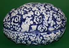 Large BLUE & WHITE 8