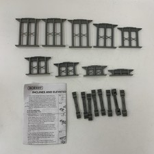 Hornby OO Inclines and Track Support System Pieces (17 pieces)