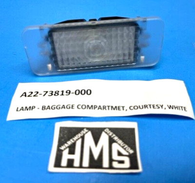 Freightliner A22-73819-000 カーテシランプ手荷物、白 Freightliner 