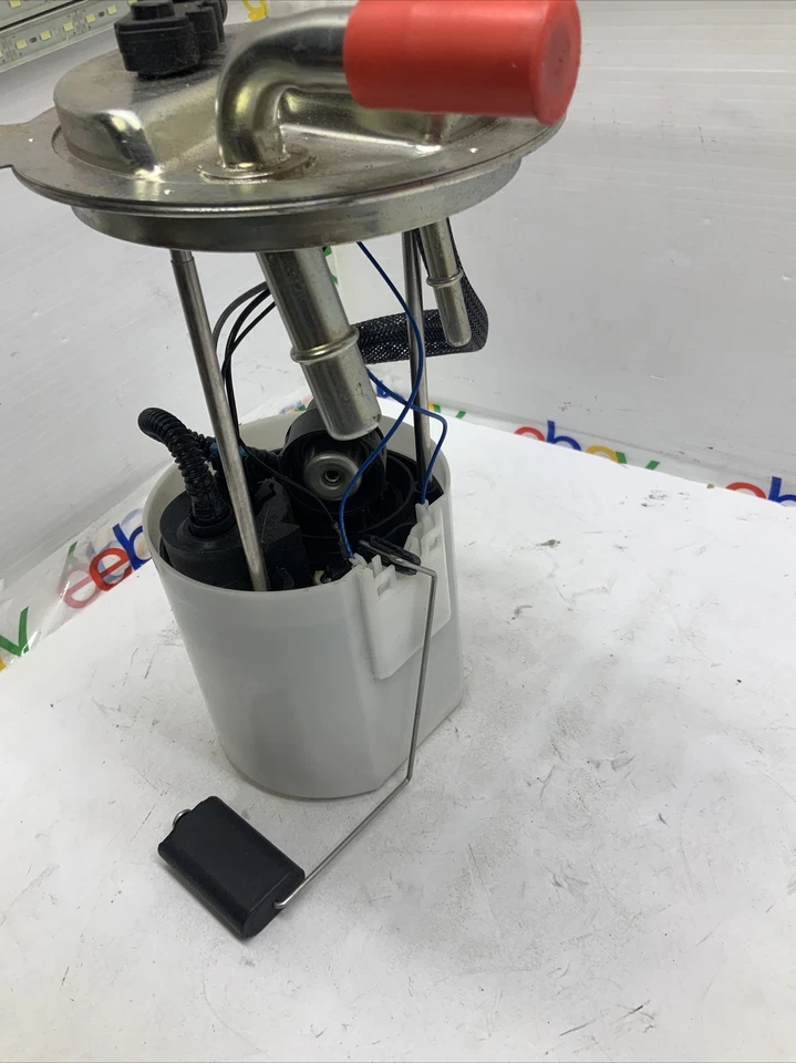 Bomba de combustible Airtex E3581M para Cadillac Escalade Chevy Tahoe GMC Yukon 2004-2007 Foto 4 de 4