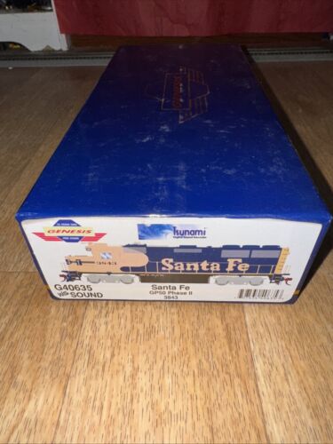 Genesis Ho Tsunami Santa Fe GP50 Phase 2 3843 With Sound Locomotive - Picture 12 of 12