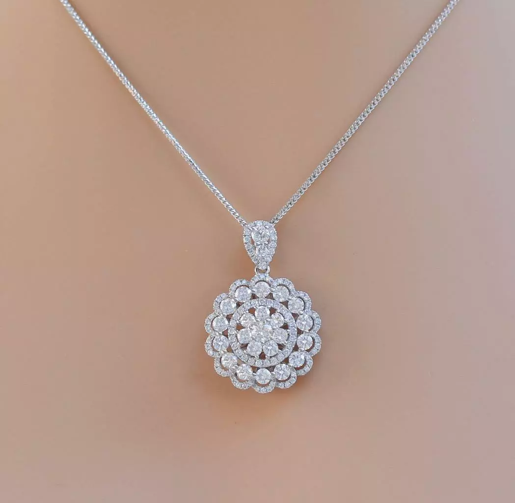 Natural 2.85ct Diamond Pendant Necklace 18k White Gold 19mm Round