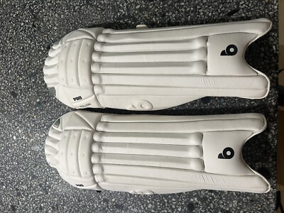 Bullion Men s Left hand Cricket Batting Pads