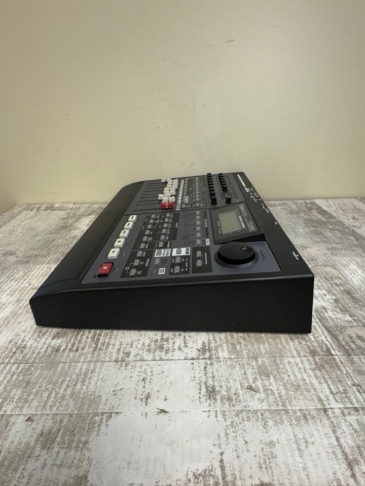 Roland VS-890 24-bit Digital Studio Workstation (Workstation Only) - Tested - Image 3 of 4