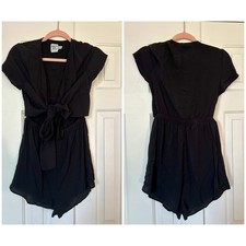 Women  s Black Short Sleeve Romper Tie Front Size 4