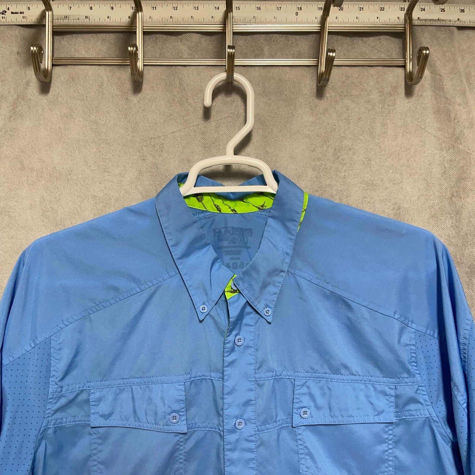 HUK Shirt Men XL Blue Fishing Perforated Performance Vent Button Up S/S Outdoor