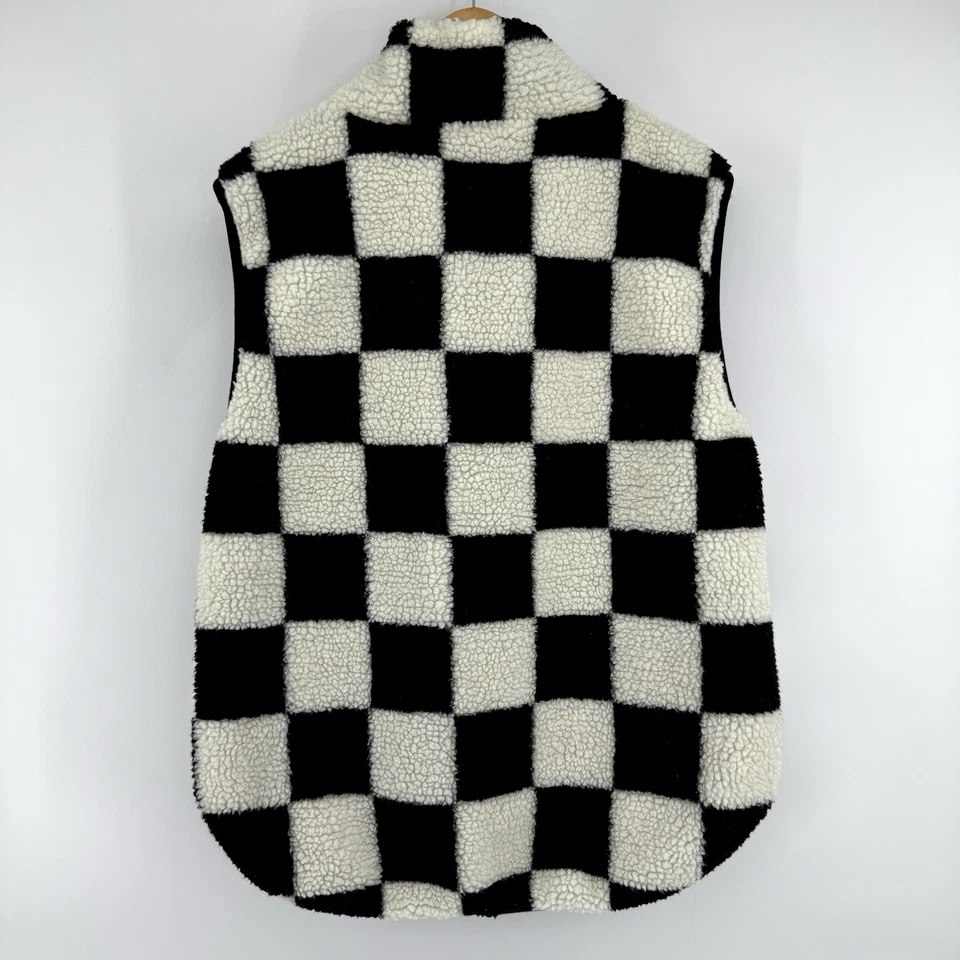 Double Zero Checkered Vest Womens Medium Black Cream Sherpa Cozy - Image 2 of 4