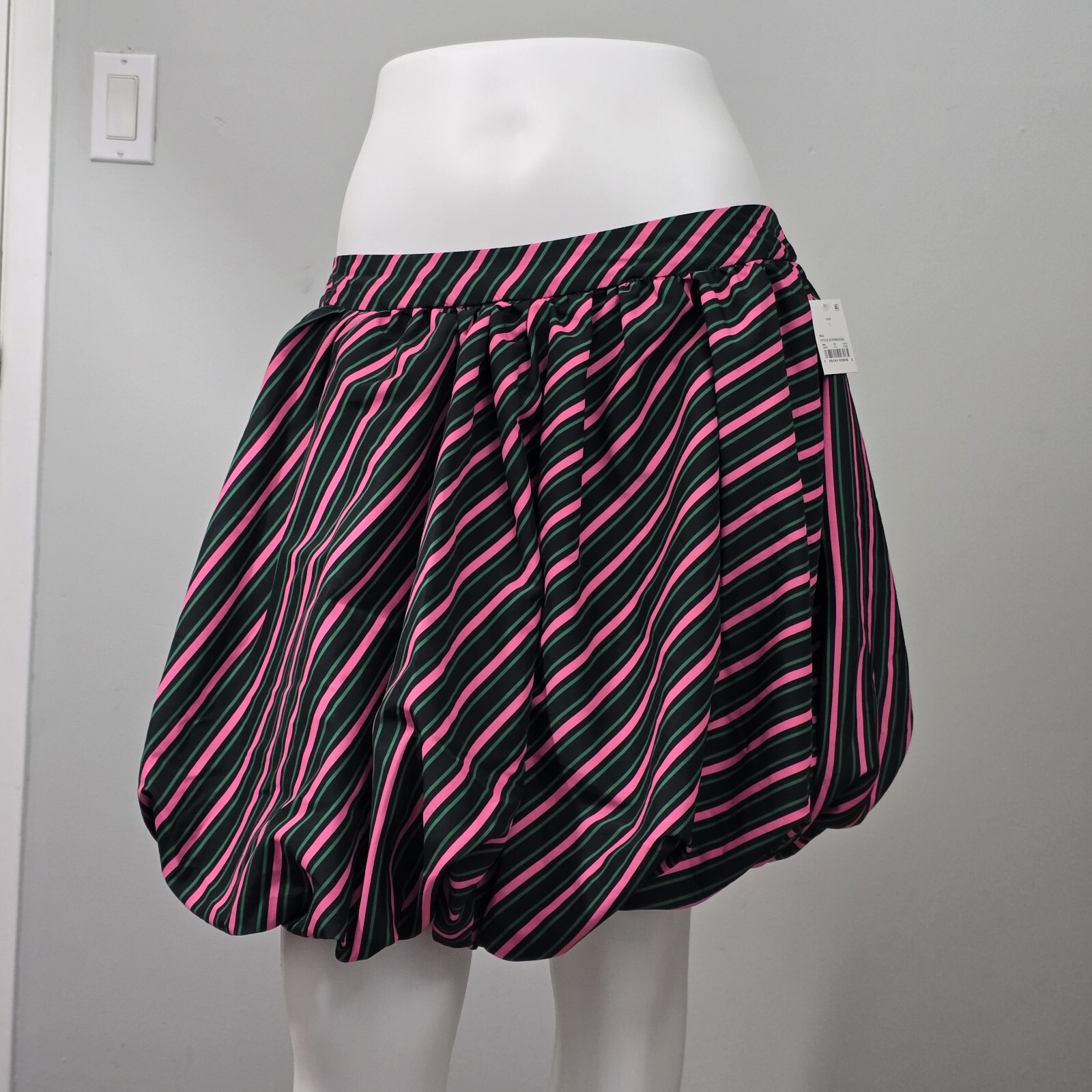 NWT Wicked Movie Target Exclusive Striped Bubble Mini Skirt Size Large