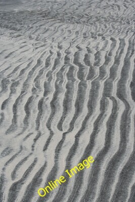 Foto 6x4 Wellen im Sand Cleadale Die dunklen Sandkörner sind Vulkane c2014