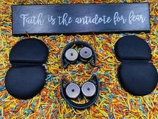 (2)🟣 14-18 MERCEDES ENTERTAINMENT DVD HEADPHONES S CLASS S560 S550 S63 S65 W222