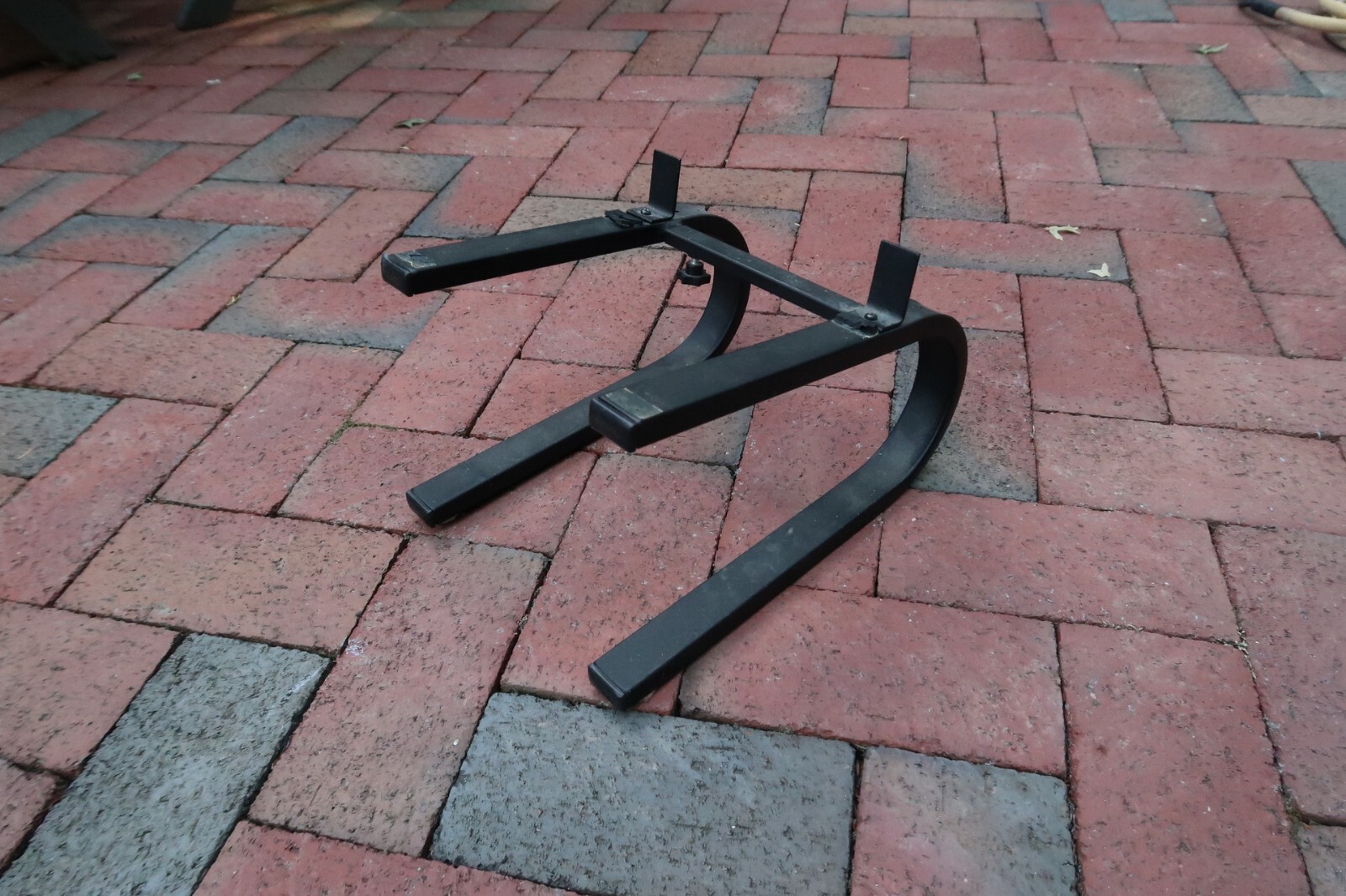 Small Center Channel Speaker Stand Steel