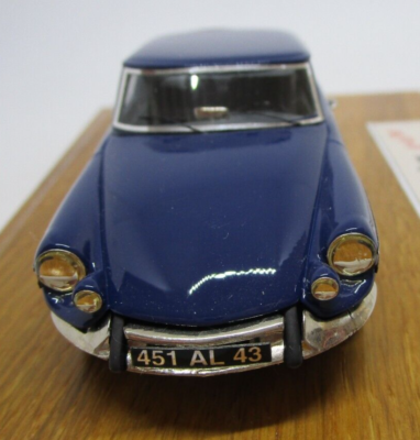 File:Citroën DS Chapron Le Dandy coupe.jpg - Wikimedia