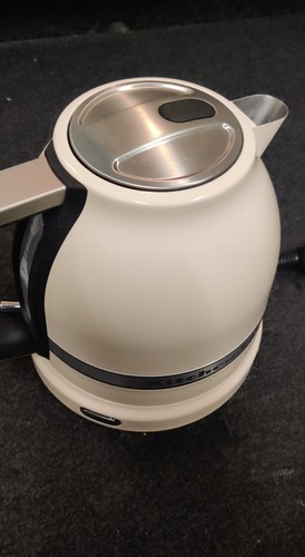 KitchenAid Artisan Almond Cream 1.5L Kettle (FAULTY NOT HEATING) - Picture 6 of 12