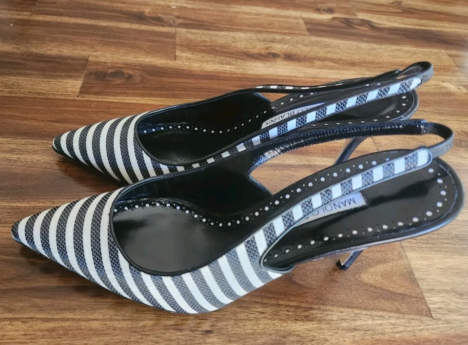 全新 Manolo Blahnik Allurafia 条纹露背泵 — 第 2/4 张图片