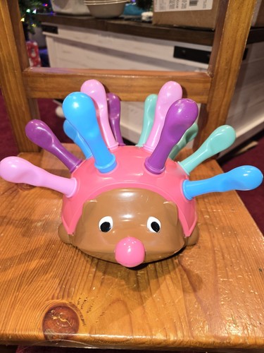 Learning Resources Spike The Fine Motor Hedgehog Pink - 14 Pieces