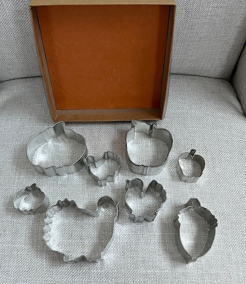 R&M International 8 Cookie Cutters Fall Halloween Thanksgiving Pumpkin Turkey ++