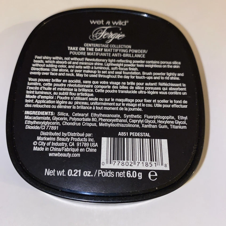 Wet N Wild Fergie Centerstage - Take on the Day- Mattifying Powder A851 Pedestal - Image 3 of 4