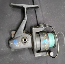 Vintage Fishing Eagle Claw 4330 Spinning Reel Right or Left Hand Retrieve