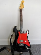 Fender Tom Delonge Stratocaster 2002  Black Electric Guitar Vintage VTG Strat 