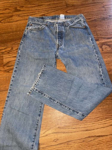 Levi's 501 Button Fly Jeans Mens 34 X 34 Midrise Medium Wash Cotton 5 Cowboy - Picture 8 of 18