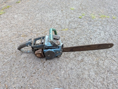 #ad Vintage Homelite XL 102 Chainsaw FOR PARTS $24.99
