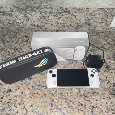 ASUS ROG Ally Z1 Extreme Handheld Gaming Console w/Box.Charger.Case READ DESCRIP