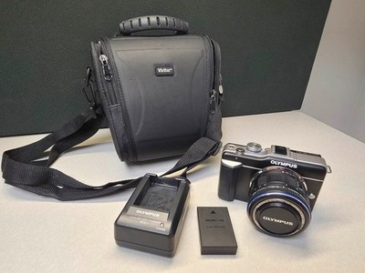 Olympus PEN E-PL1 Black Mirrorless Camera 14-42mm Lens Kit Case Charger Battery